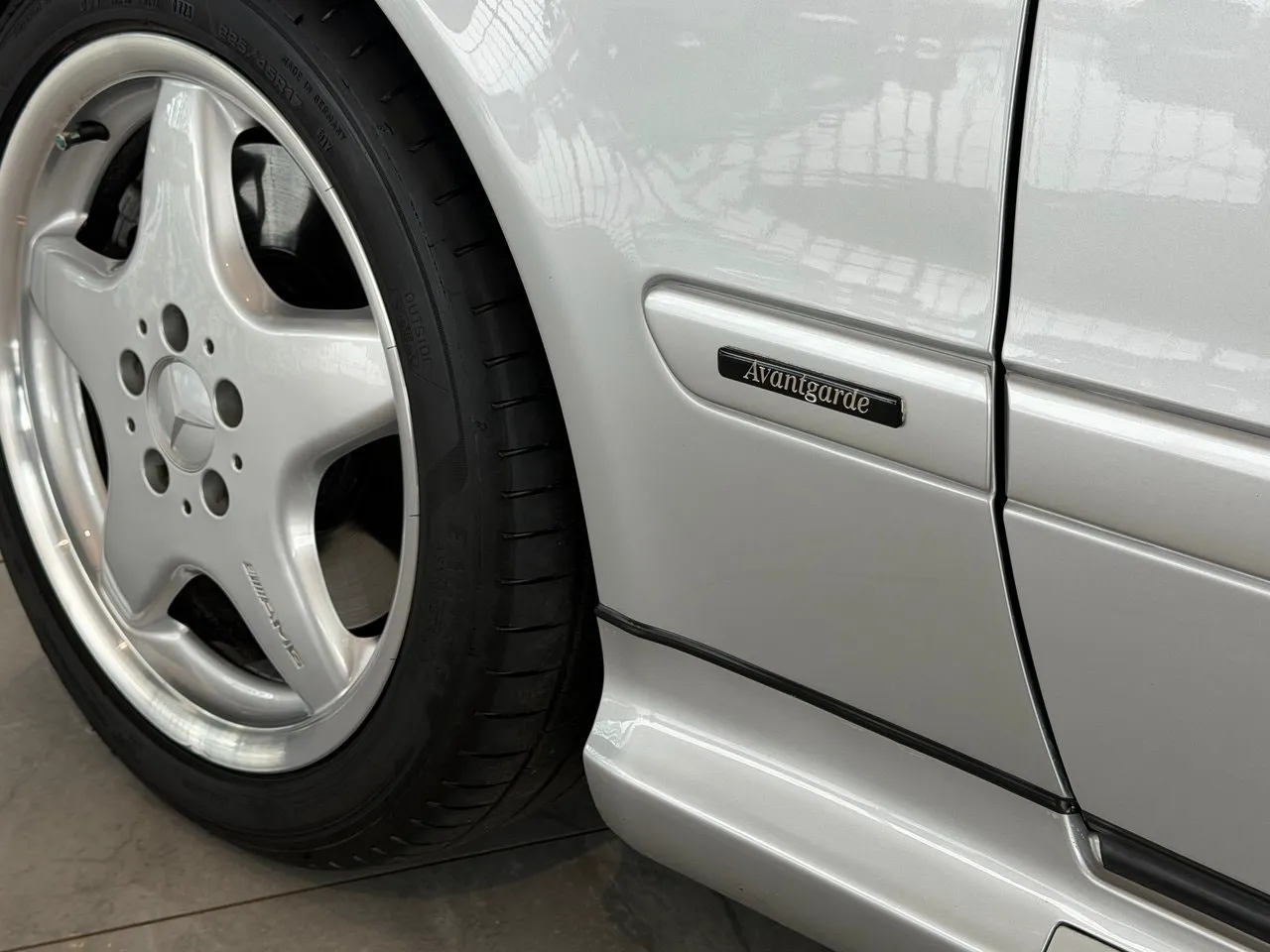 Vehicle image 8