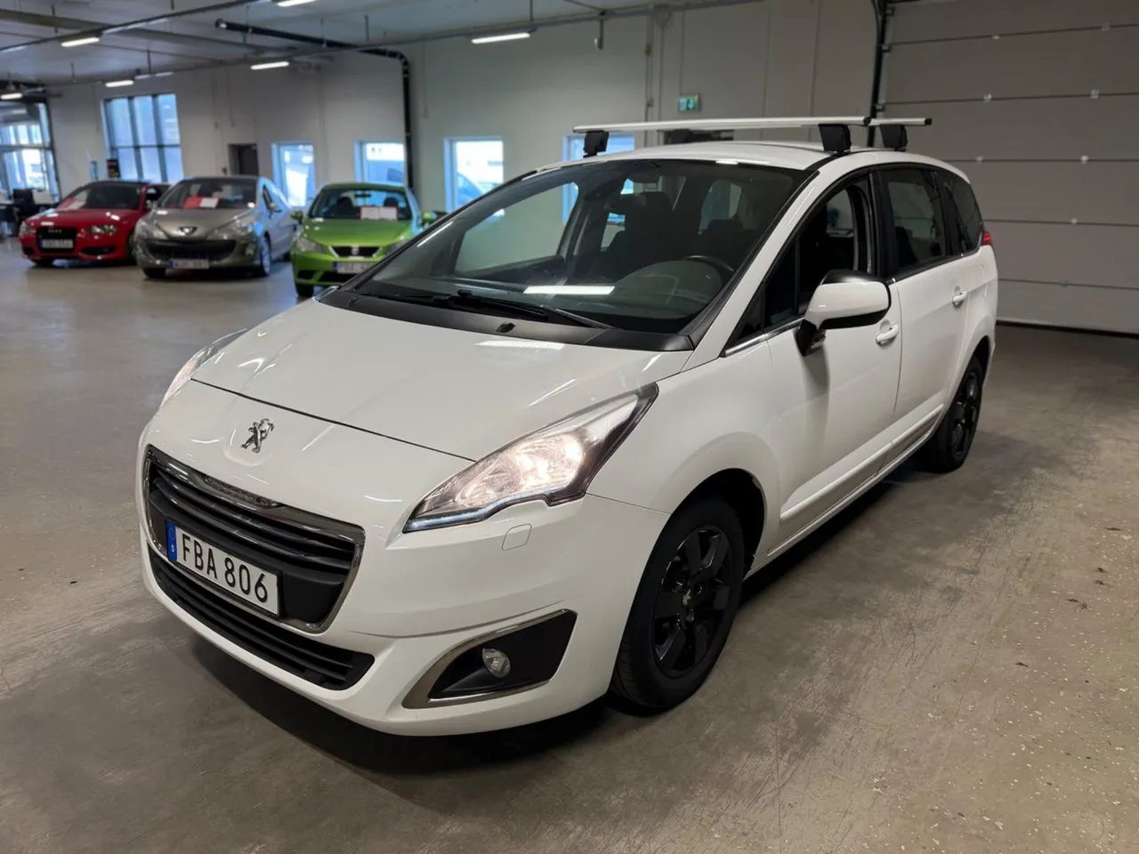 Vehicle image 8