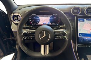 Mercedes GLC300 bild 10