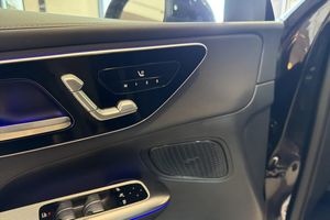 Mercedes GLC300 bild 11