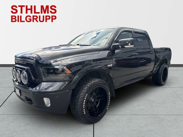RAM 1500 Crew Cab Laramie 5.7 V8 HEMI 4x4 Flak Lock LED *MOMS* - 2018