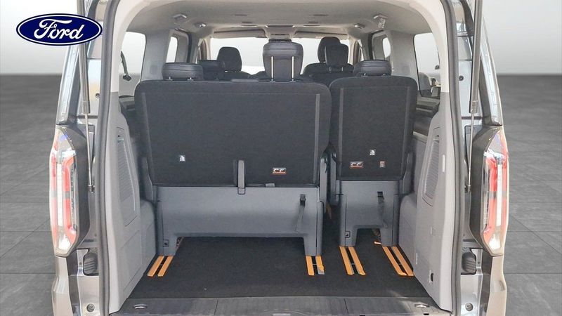 Ford Tourneo Custom bild 7
