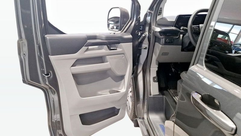 Ford Tourneo Custom bild 8