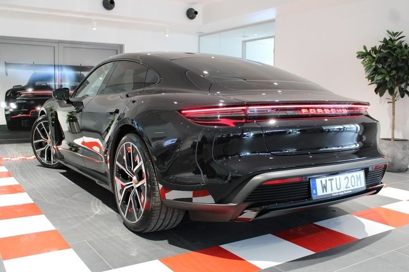 Porsche Taycan bild 2