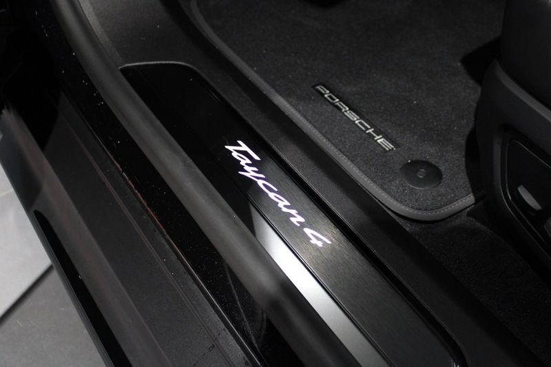 Porsche Taycan bild 10