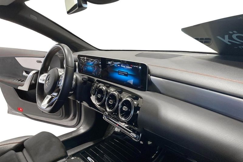 Mercedes CLA200 bild 9