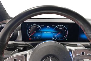 Mercedes CLA200 bild 8