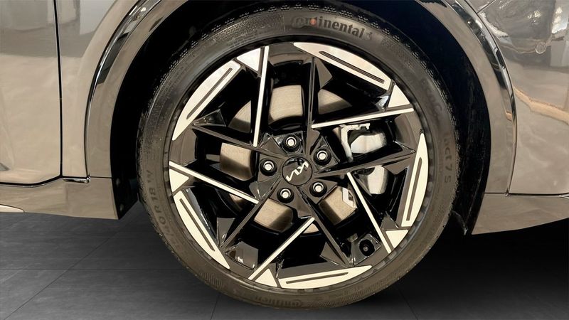 Kia K4 bild 9