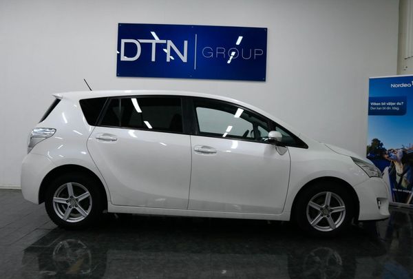 Toyota Verso 1.8 AUTO/7 SITS/PANORAMA/KAMKEDJA/VÄLSKÖTT - 2013
