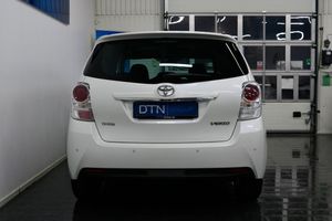 Toyota Verso bild 4