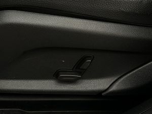 Mercedes GLC300 bild 33