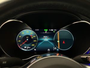 Mercedes GLC300 bild 14