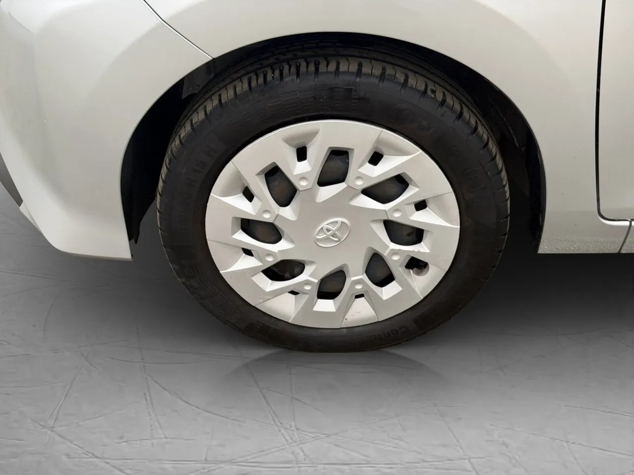 Vehicle image 20
