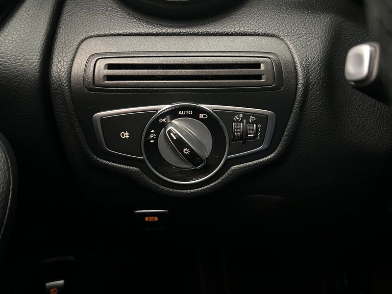 Mercedes GLC220 bild 26