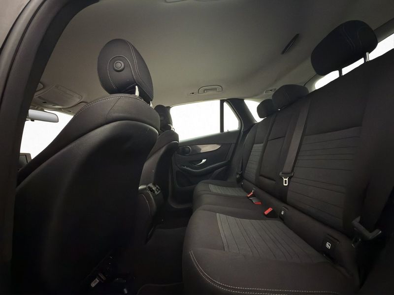Mercedes GLC220 bild 19