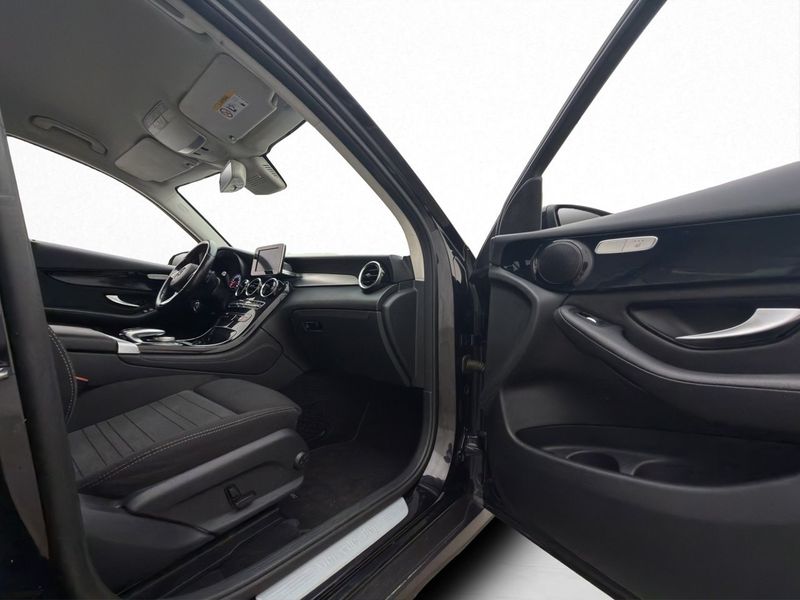 Mercedes GLC220 bild 18