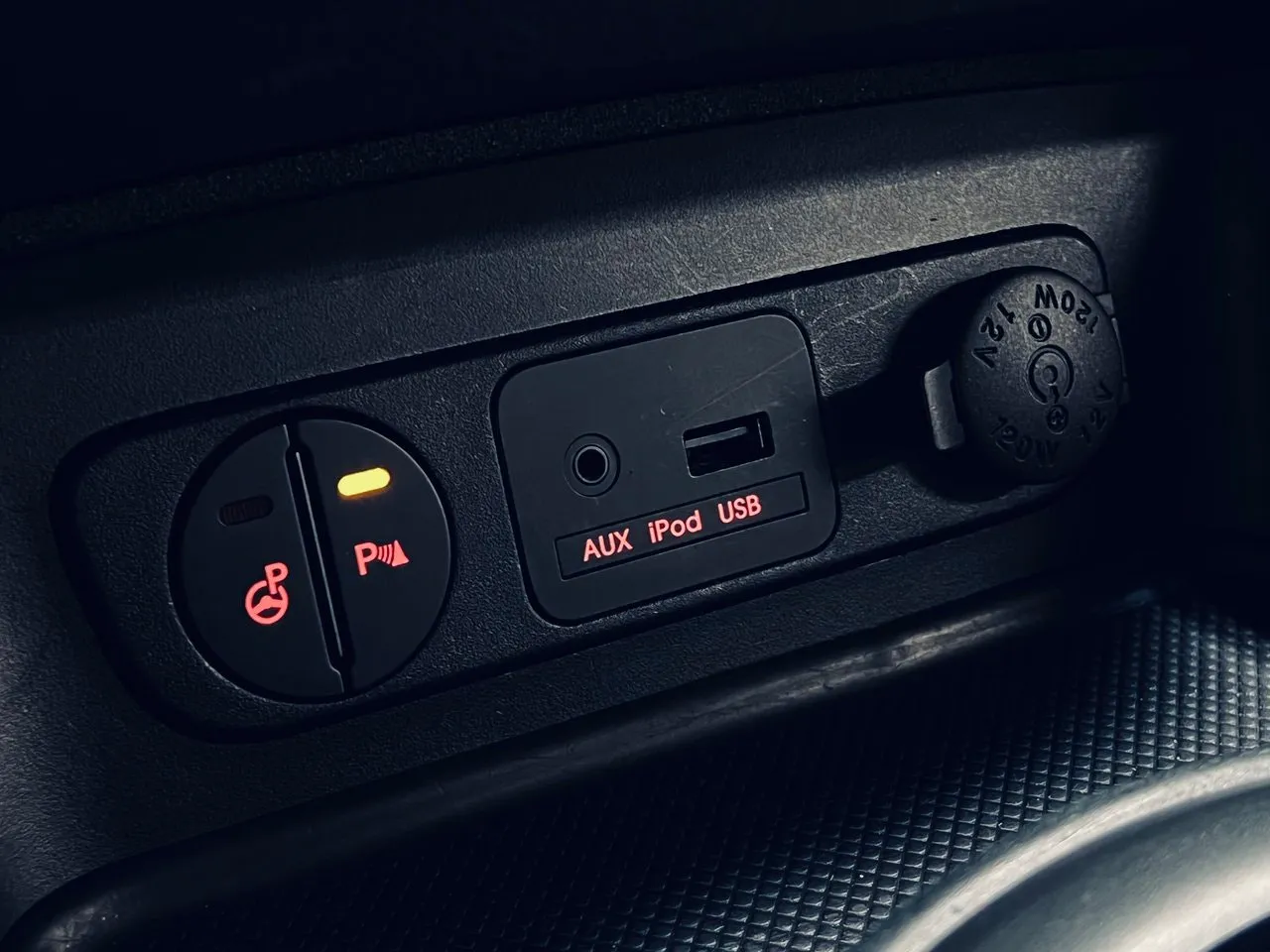 Vehicle image 20