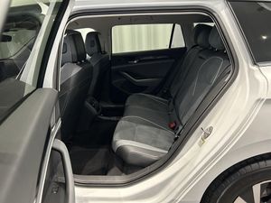 Volkswagen Passat bild 8