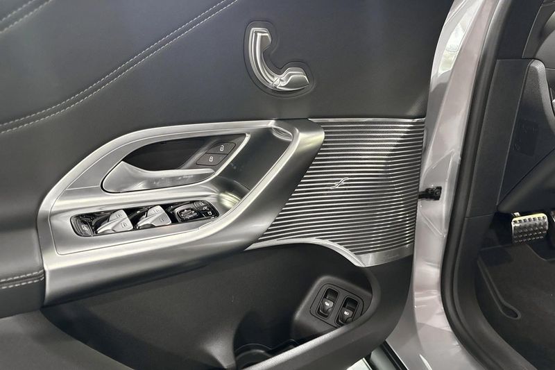 Mercedes GLC400 bild 10