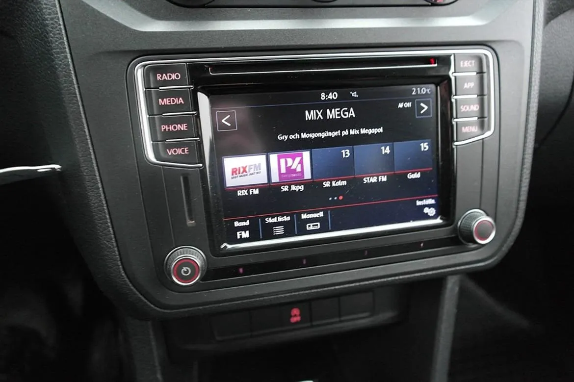 Vehicle image 14