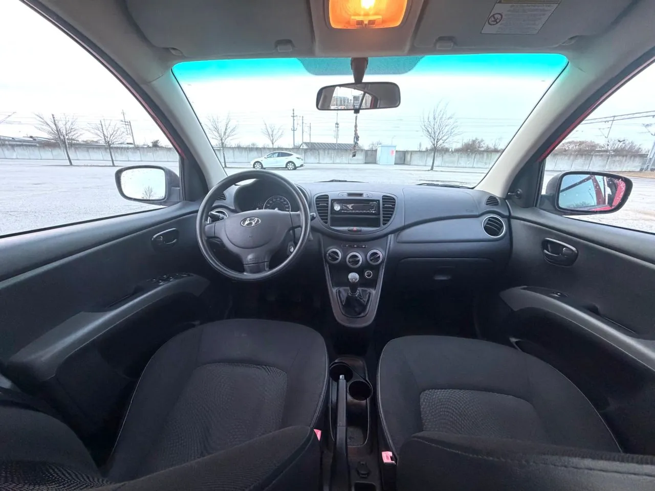 Vehicle image 7