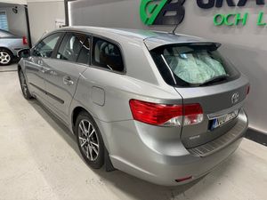 Toyota Avensis bild 3