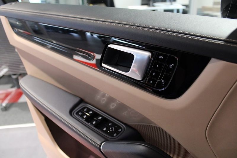 Porsche Cayenne bild 8