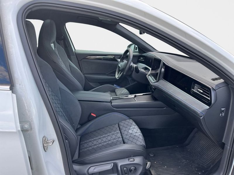 Volkswagen Passat bild 7