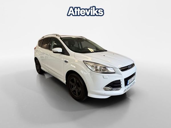Ford Kuga EcoBoost 150hk *Panoramaglastak* - 2015
