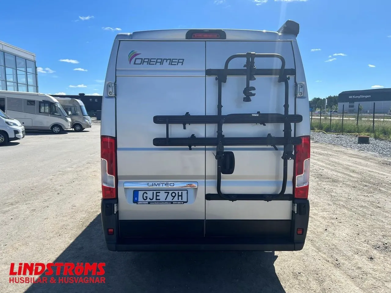 Vehicle image 23