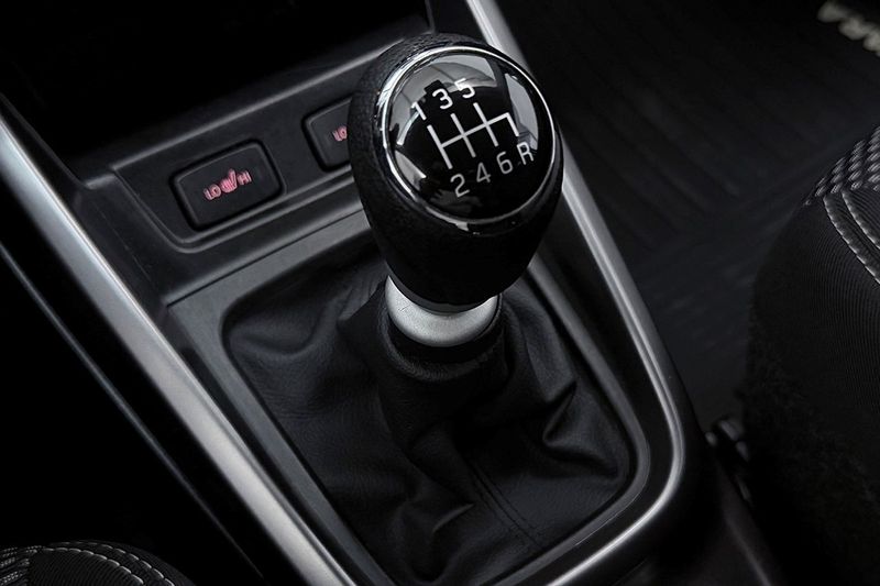 Suzuki Vitara bild 25