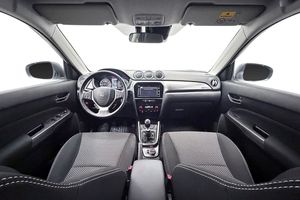 Suzuki Vitara bild 15