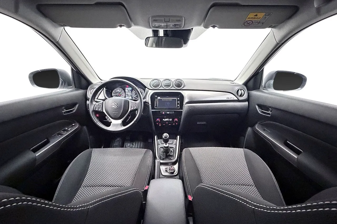 Vehicle image 14
