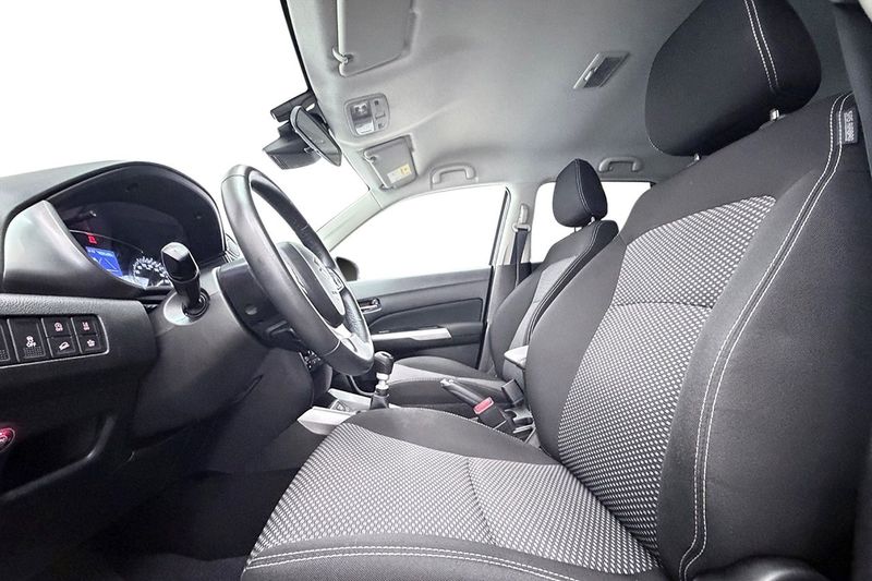 Suzuki Vitara bild 12