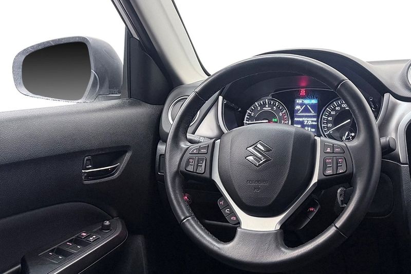 Suzuki Vitara bild 16
