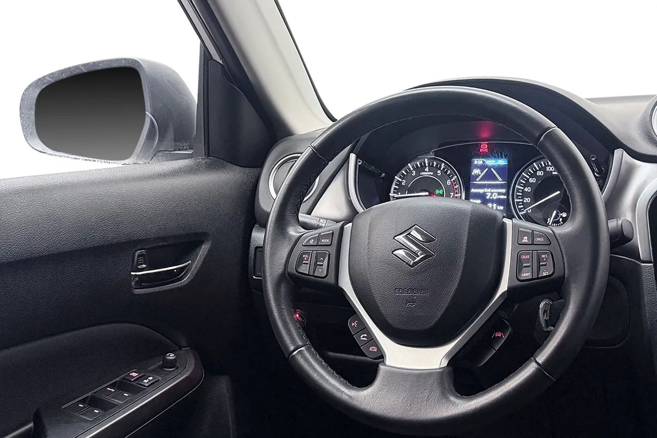 Vehicle image 15