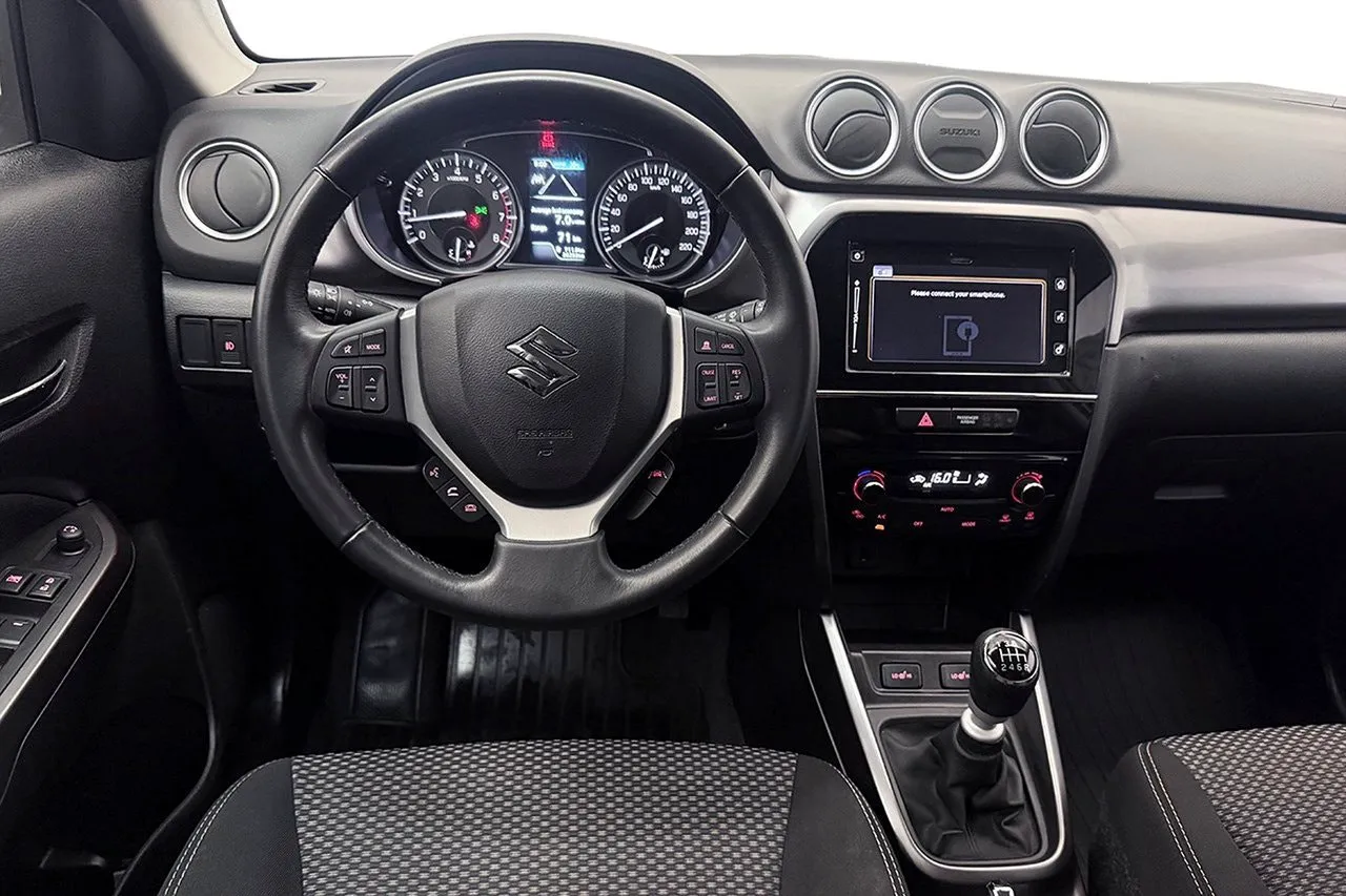 Vehicle image 16
