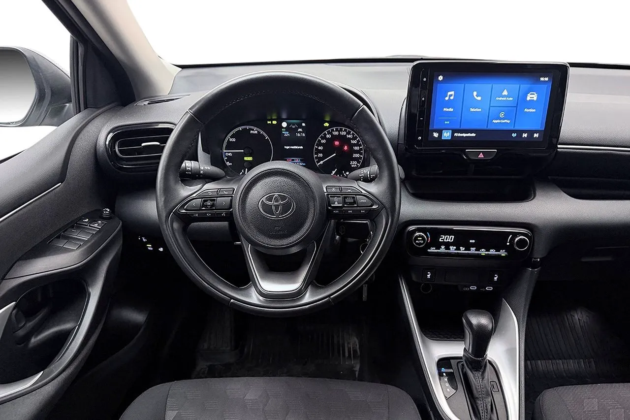 Vehicle image 14