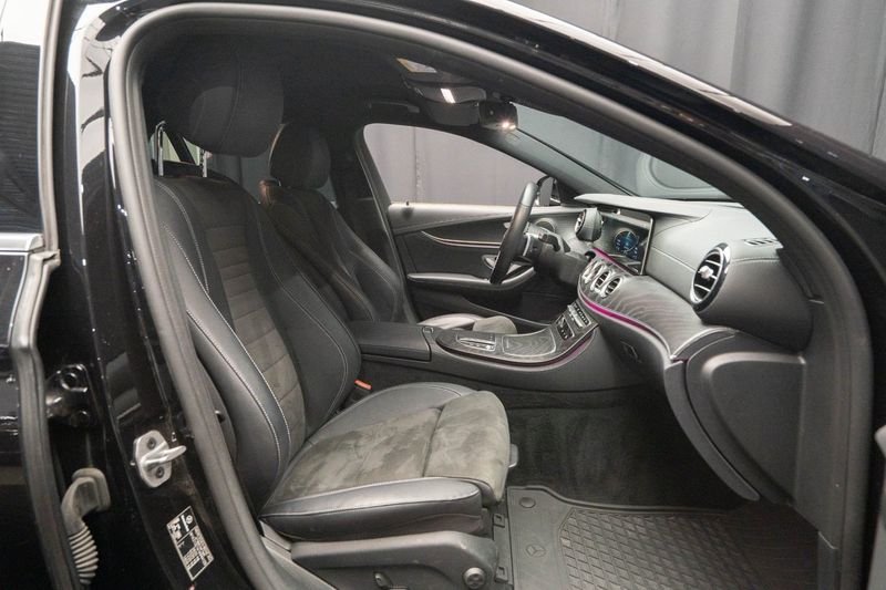 Mercedes E300 bild 18