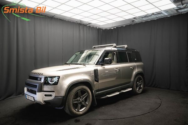 Land Rover Defender 110 D250 7-sits PANO LUFT D-VÄRM DRAG MERIDIAN 360 MOMS - 2023