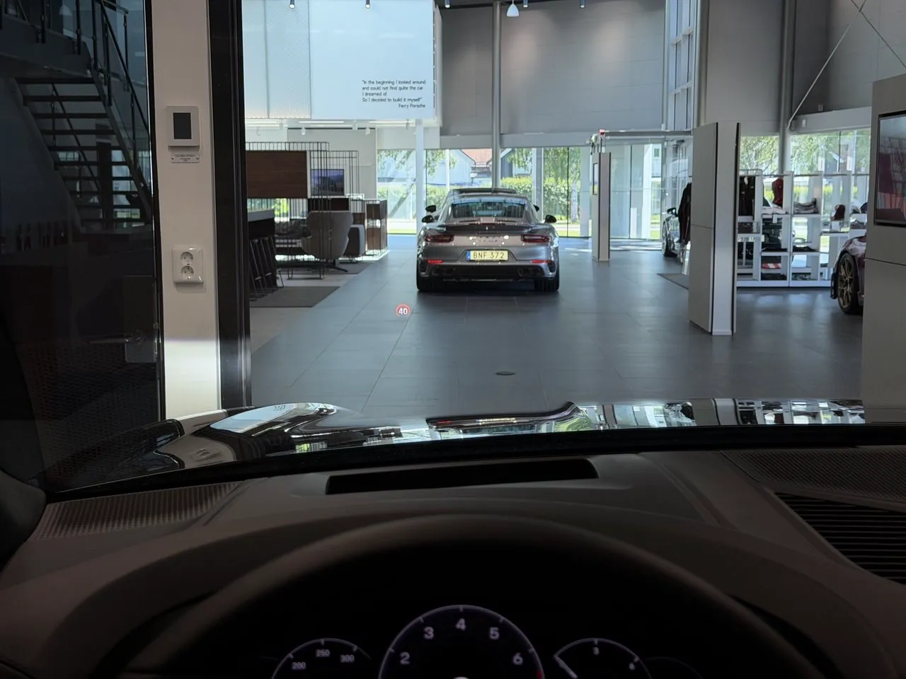 Vehicle image 20