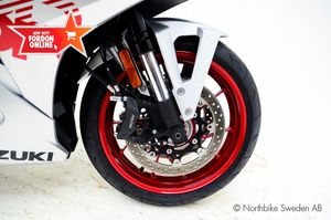 Suzuki GSX-8 bild 6
