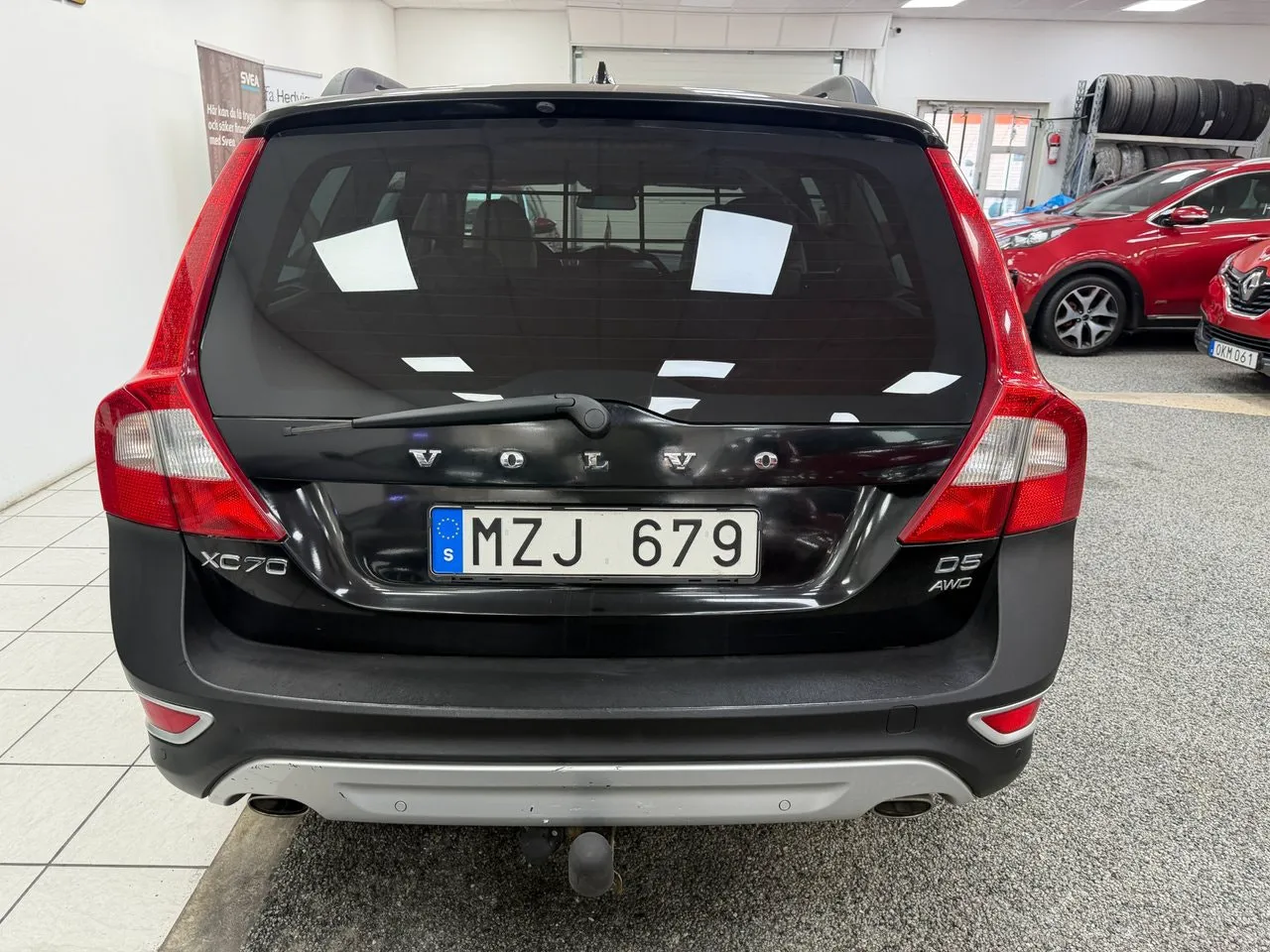 Vehicle image 18