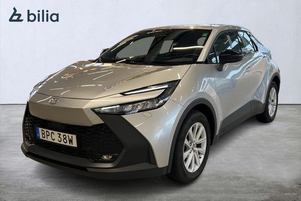 Toyota C-HR 2,0 LADDHYBRID FWD ACTIVE - 2025
