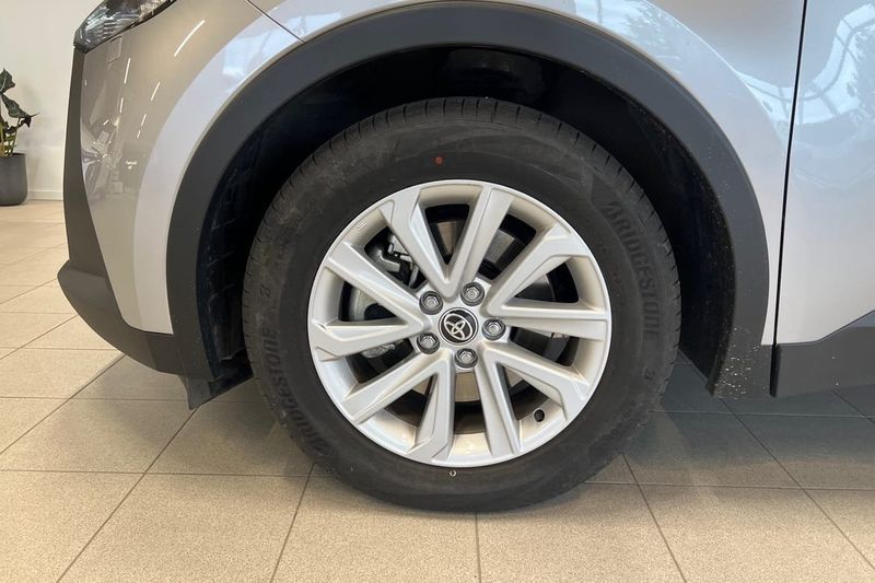 Toyota C-HR bild 16