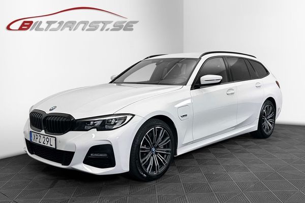 BMW 330 e M - Sport | Drag | Cockpit - 2022