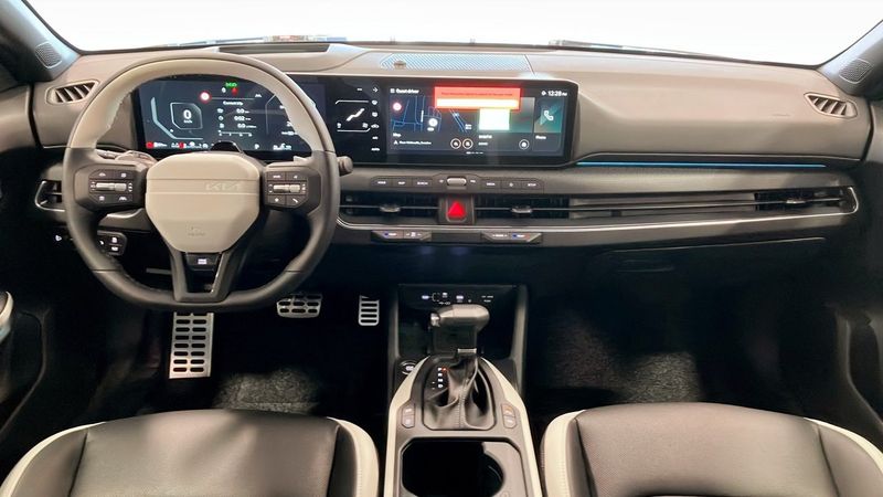 Kia K4 bild 4