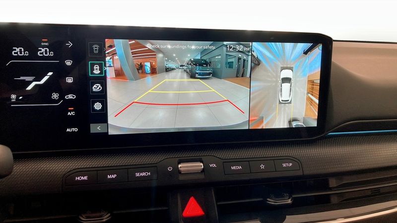 Kia K4 bild 13