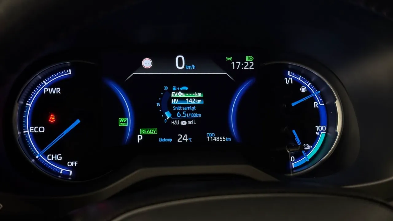 Vehicle image 14