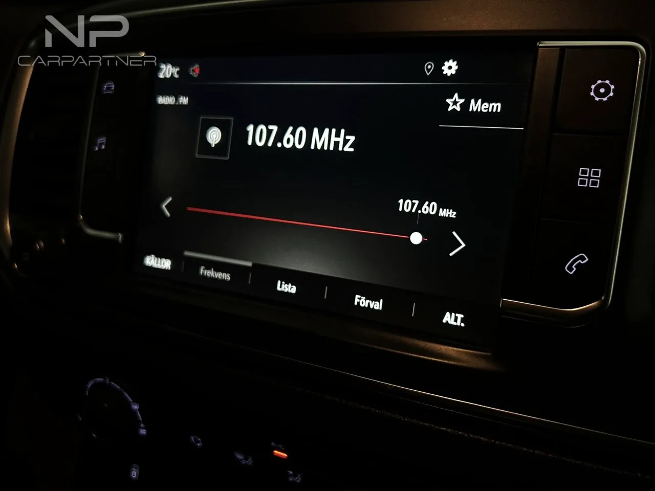 Vehicle image 20
